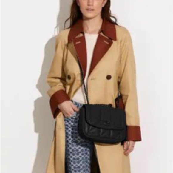 Coach: Pillow Madison Shoulder Bag with Quilting in Black - Picture 6 of 9